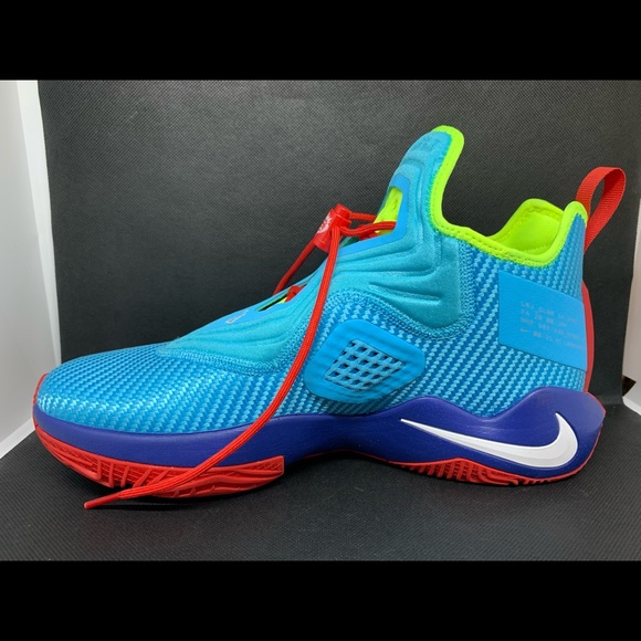 NIKE ID By You Mens LeBron Soldier XIV M 9.5 /W 11 - Picture 3 of 11